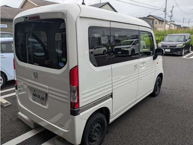 Honda N-VAN 12