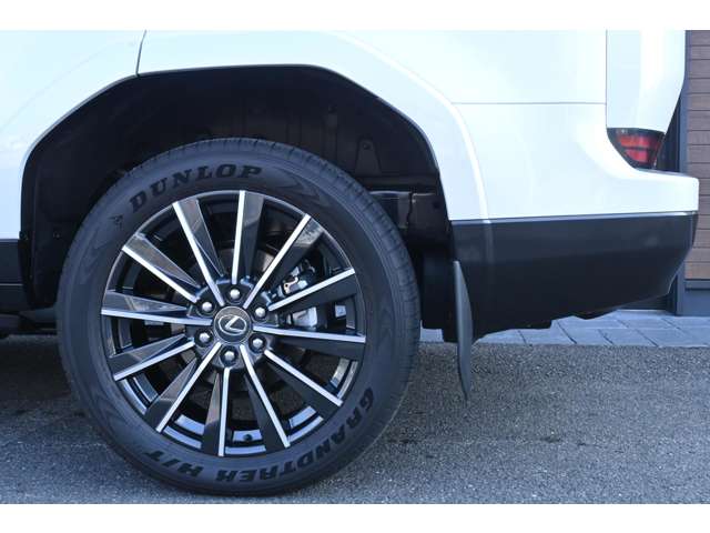 Lexus GX 8
