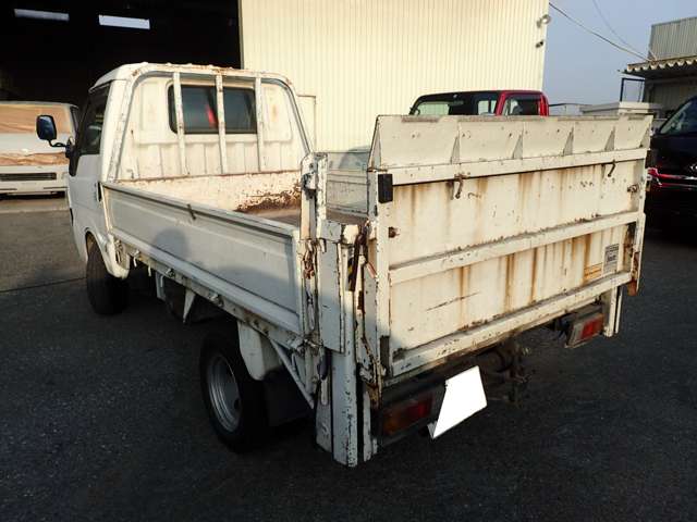 Mazda Bongo Truck 4