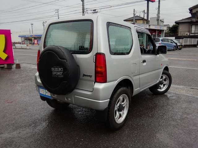 Suzuki Jimny 4