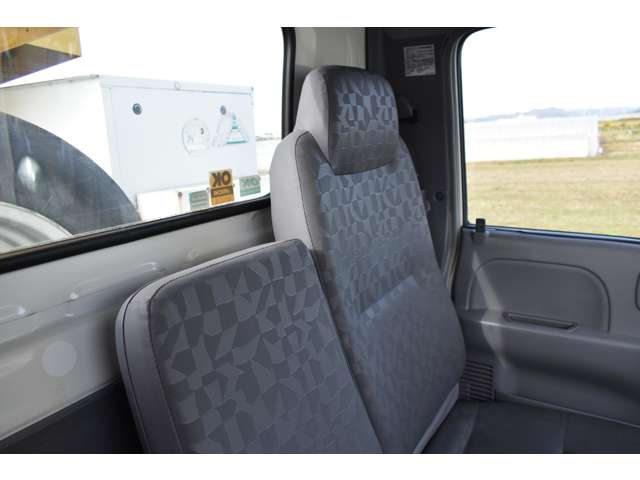 Isuzu Elf 10