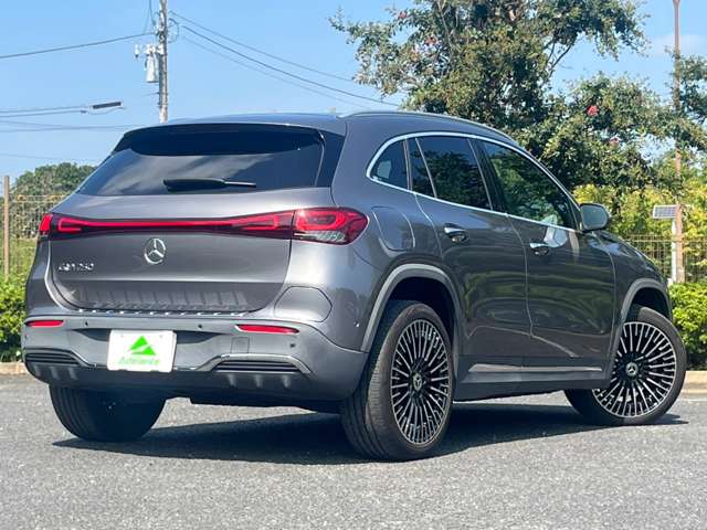 Mercedes-Benz EQA 8