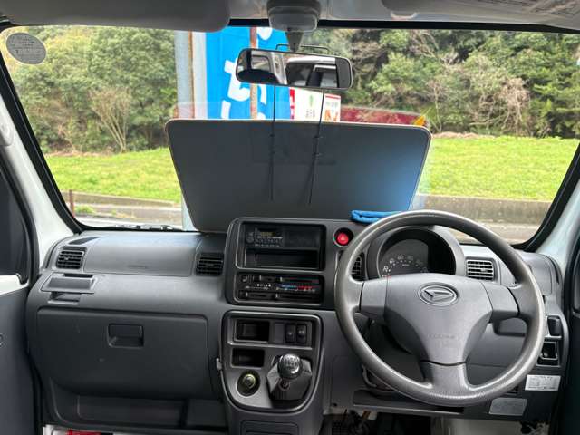 Daihatsu Hijet Cargo 3