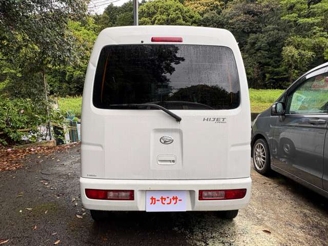 Daihatsu Hijet Cargo 7