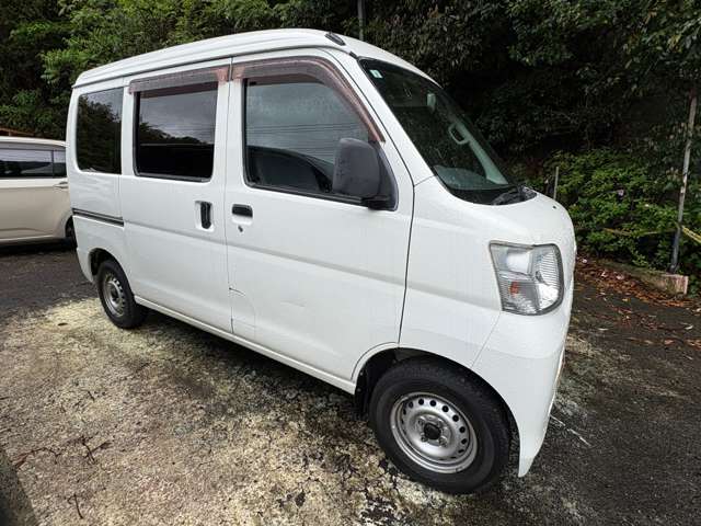 Daihatsu Hijet Cargo 10