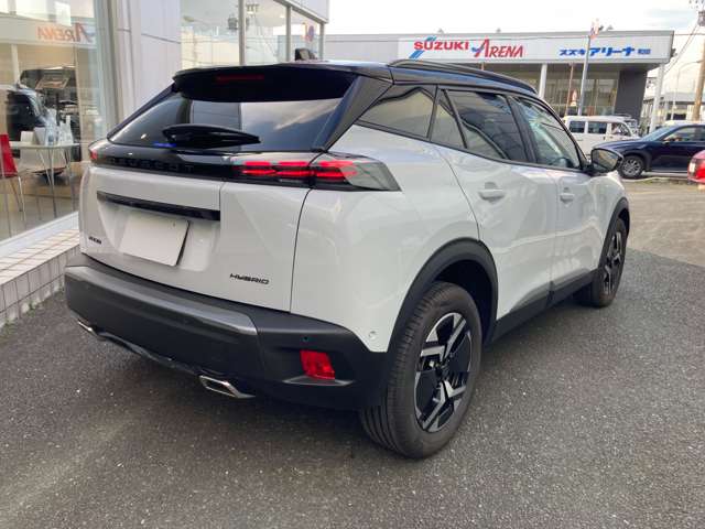 Peugeot SUV 2008 3