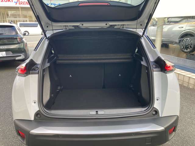 Peugeot SUV 2008 5