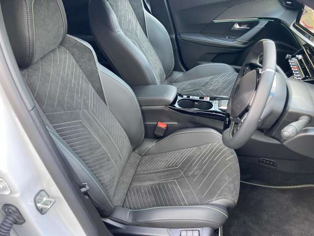 Peugeot SUV 2008 7