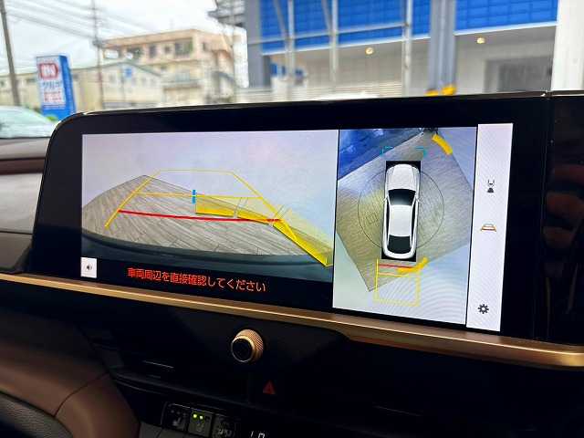 Toyota Crown Crossover 4