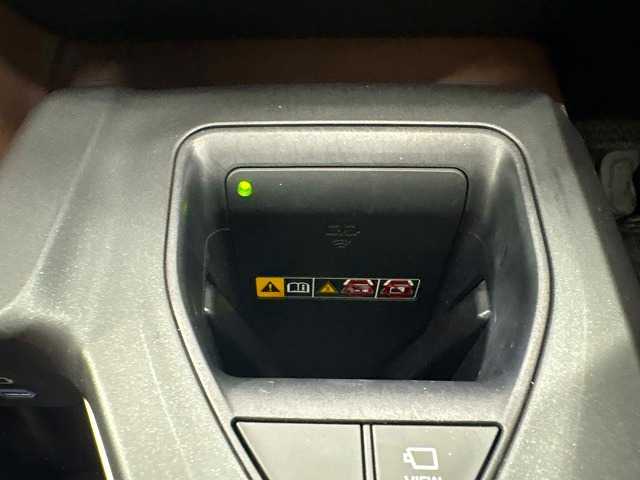 Toyota Crown Crossover 5