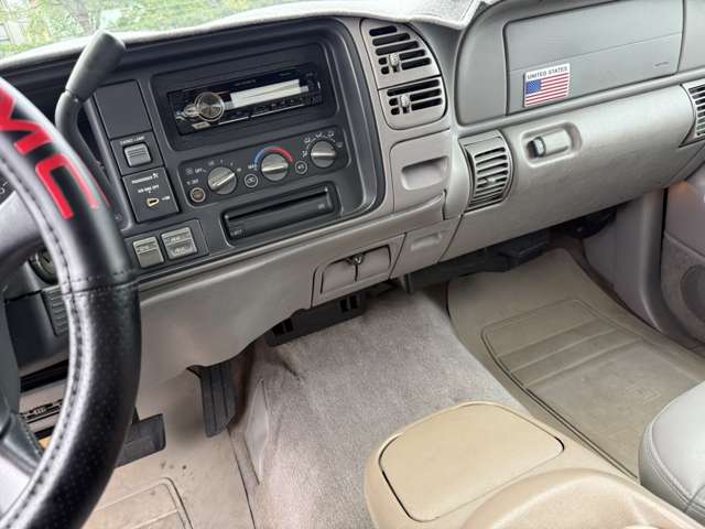 GMC K-1500 12