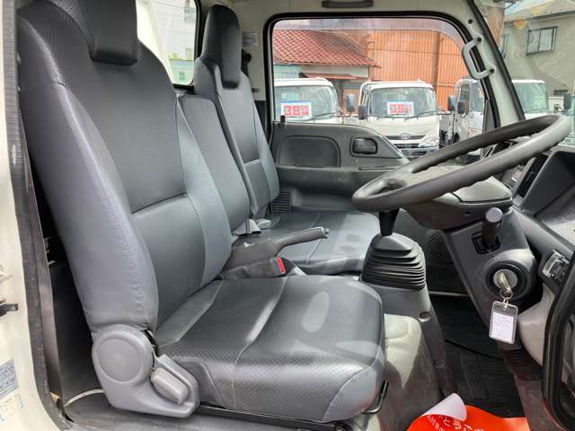 Isuzu Elf 2