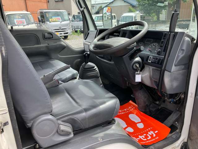 Isuzu Elf 3