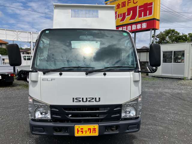 Isuzu Elf 10