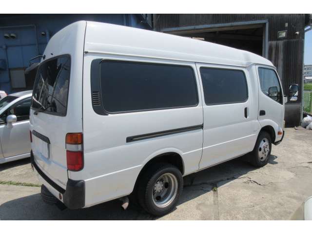 Toyota Dyna Route Van 7