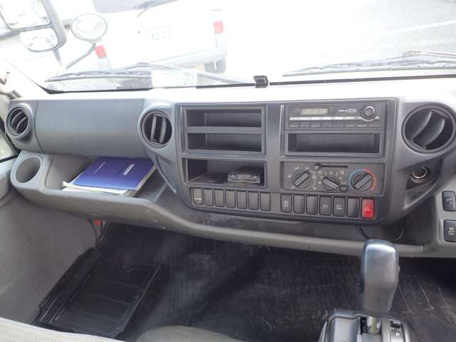 Toyota Toyoace 12