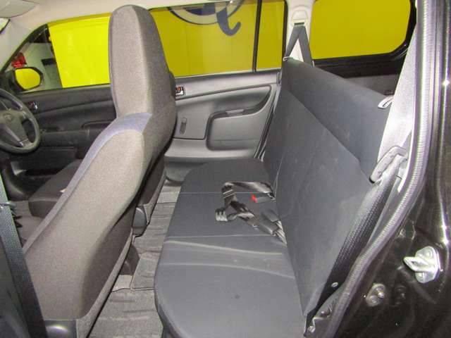 Toyota Probox Van 8