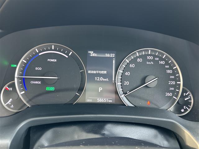 Lexus RX 9