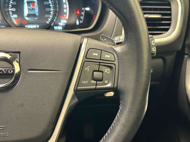 Volvo V40 Cross Country 5