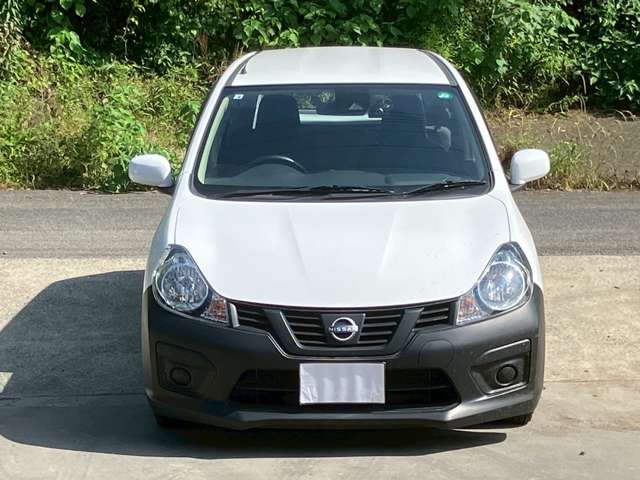 Nissan AD 11