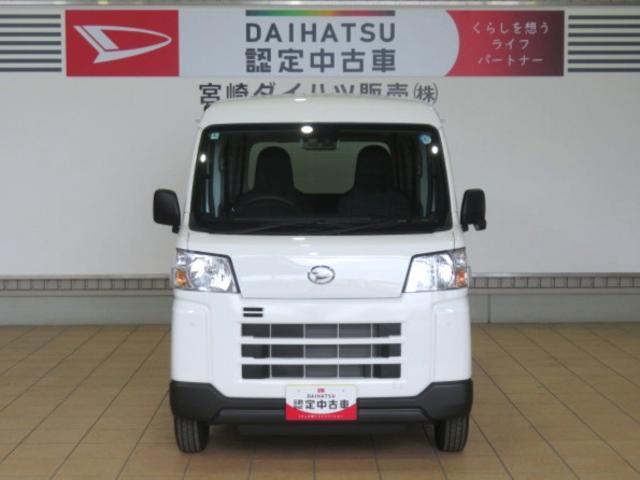 Daihatsu Hijet Cargo 4