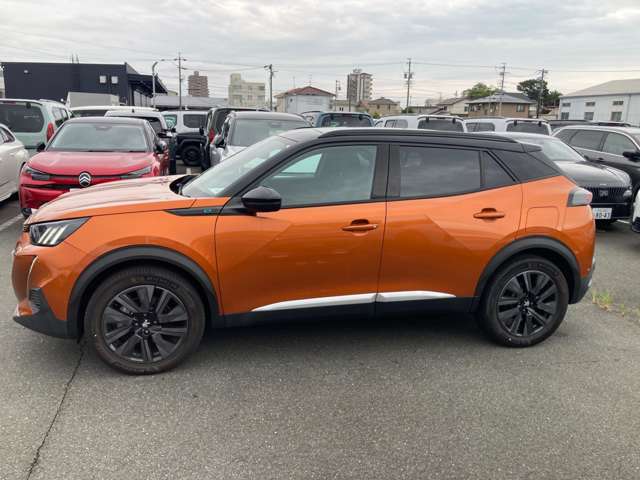 Peugeot SUV e-2008 2