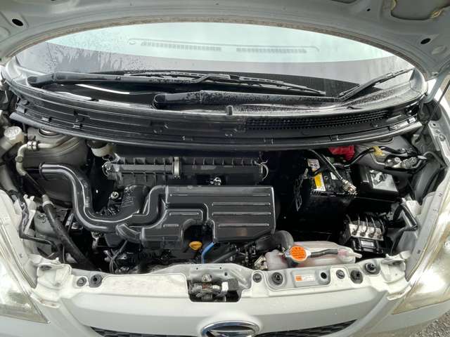 Daihatsu Mira 11