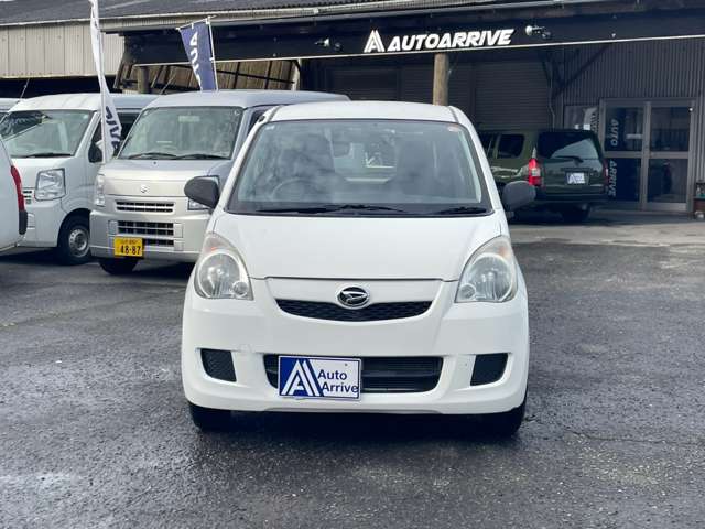 Daihatsu Mira 3
