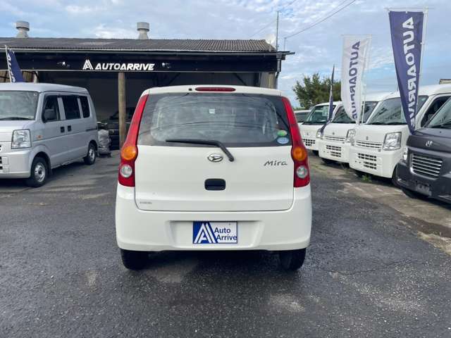 Daihatsu Mira 7