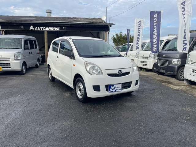 Daihatsu Mira 10