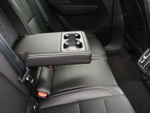 Volvo XC40 12