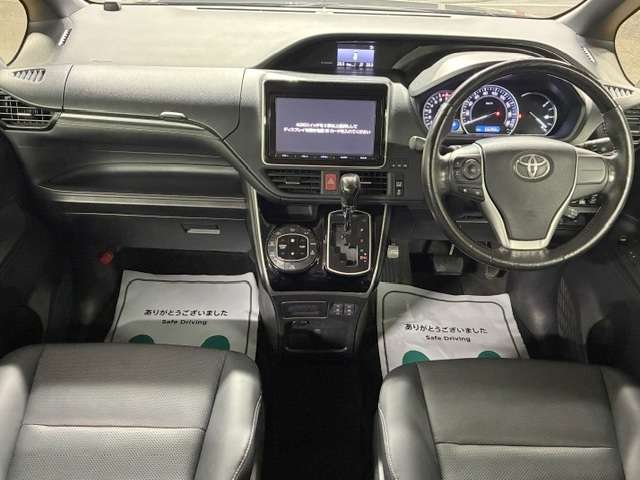 Toyota Esquire 12