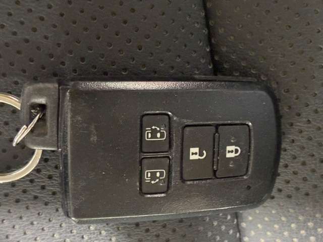 Toyota Esquire 7