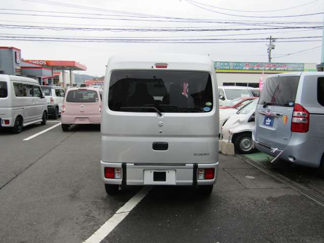 Suzuki Every 8