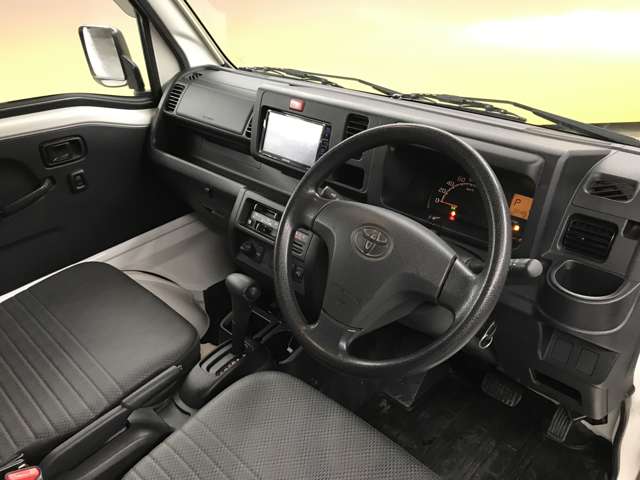 Toyota Pixis Truck 12