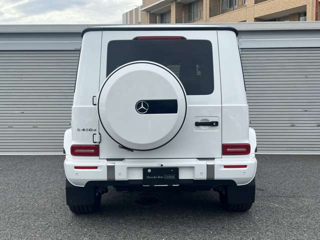 Mercedes-Benz G-Class 8