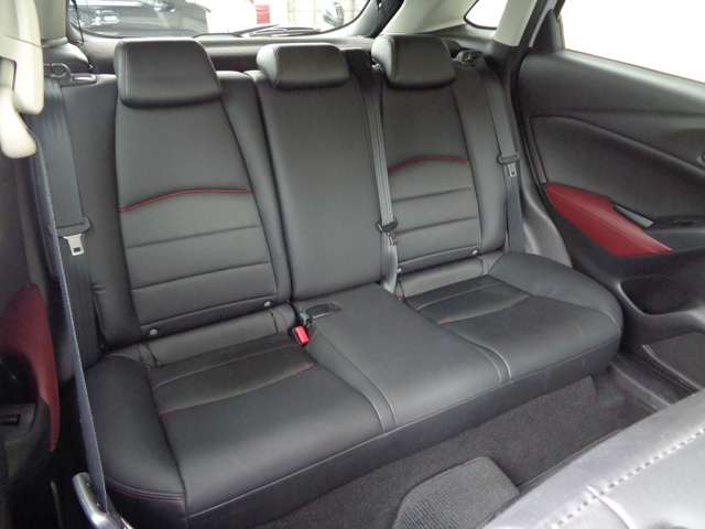Mazda CX-3 11