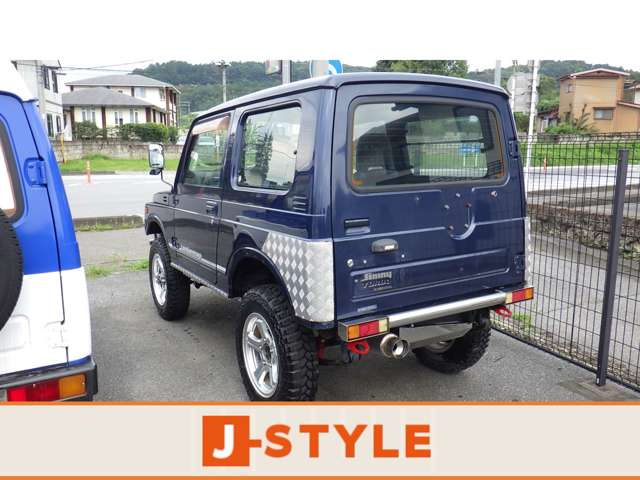 Suzuki Jimny 6