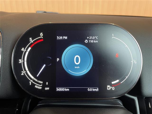 MINI Crossover 8