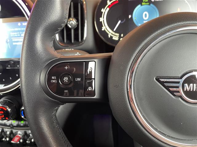 MINI Crossover 9