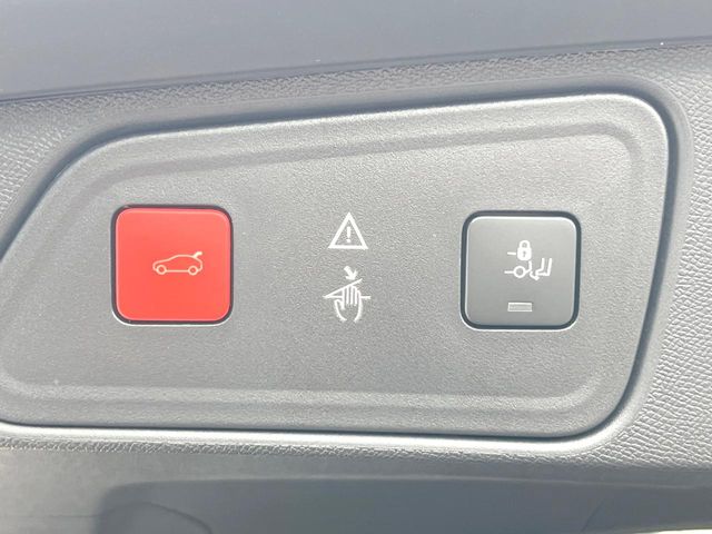 Peugeot 3008 8