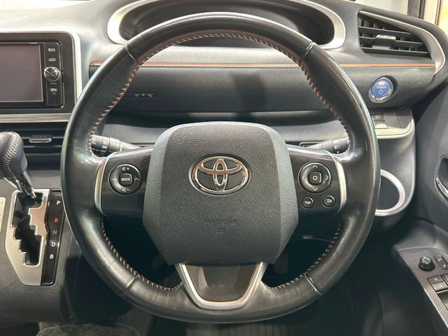 Toyota Sienta 12