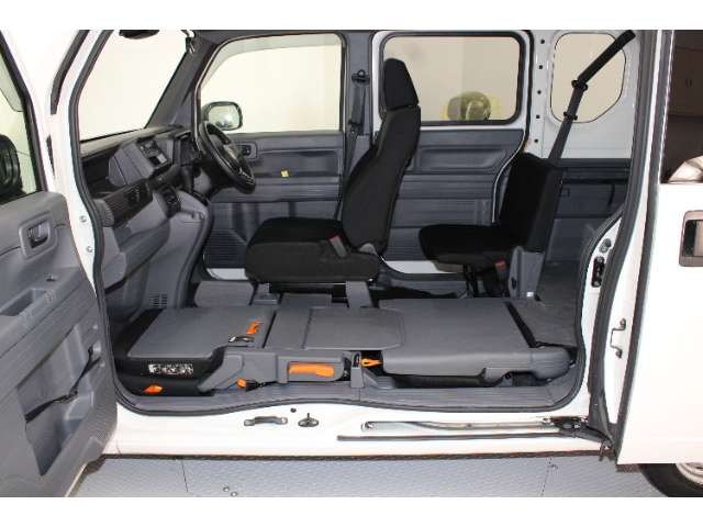 Honda N-VAN 7