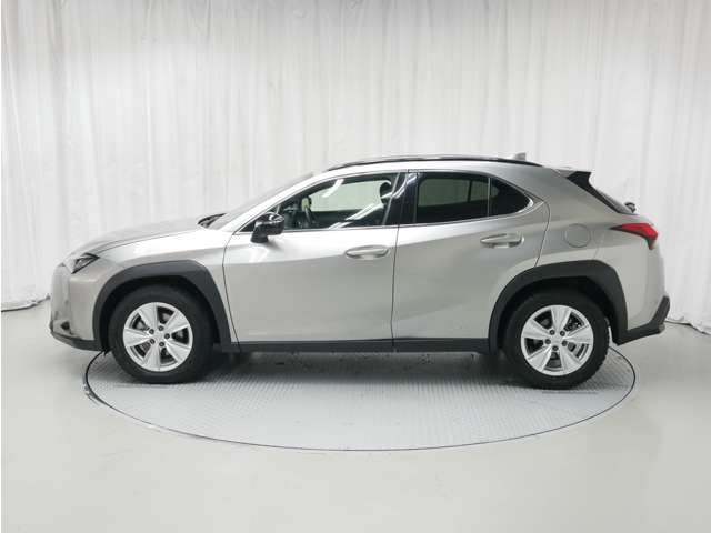 Lexus UX 5