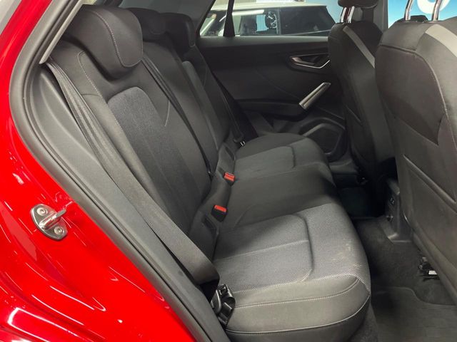 Audi Q2 10
