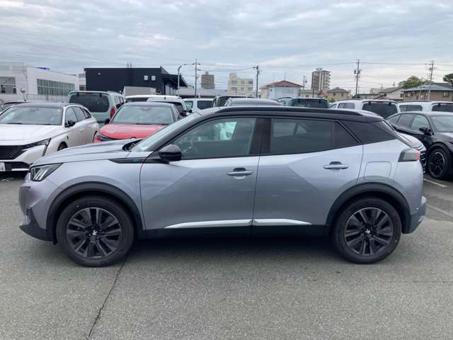 Peugeot SUV e-2008 2