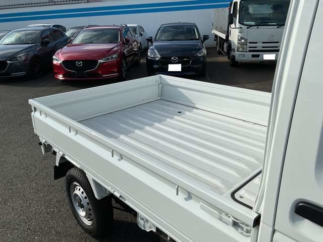 Mazda Scrum Truck 12