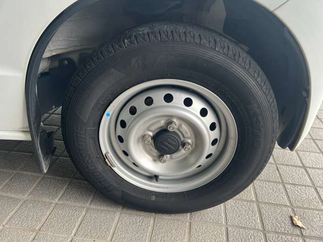Suzuki Every 8