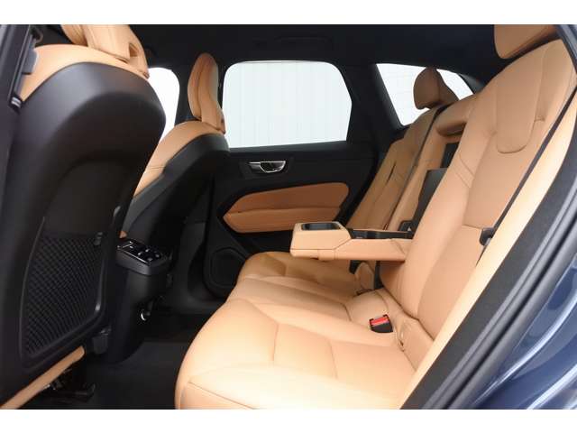 Volvo XC60 10