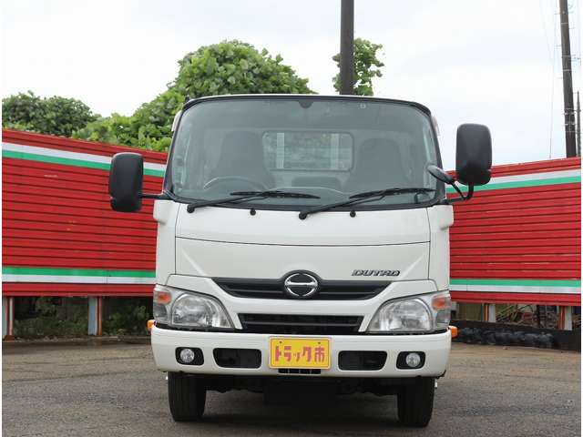 Hino Dutro 6